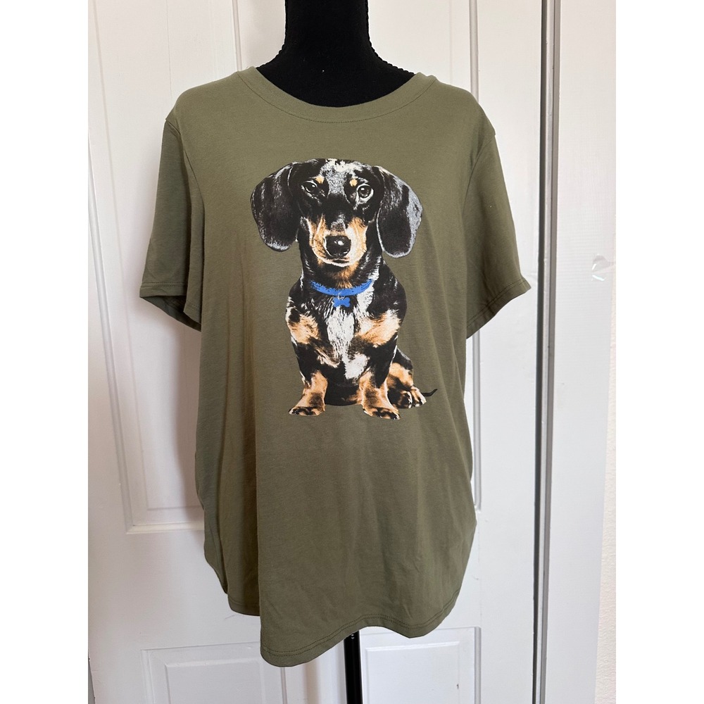 Zoe + Liv Lichen Green Dachshund Dog Graphic Tee Shirt Large NWT J003836JR16207